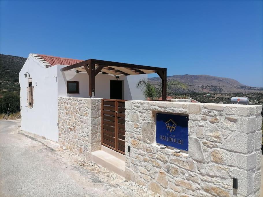 Halepouri Apartamento *